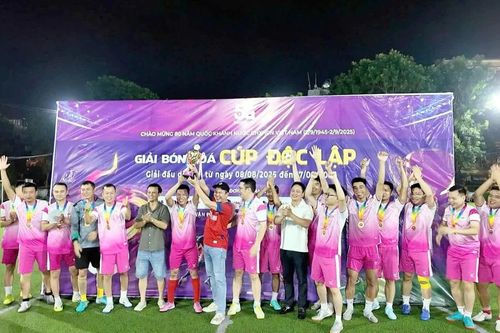 Báo Tiền Phong đoạt giải ba Cúp Độc Lập chào mừng 80 năm Quốc khánh