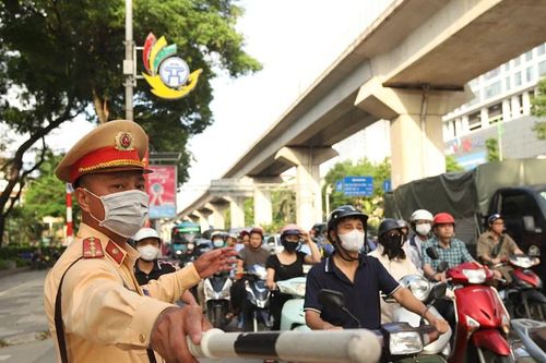 Công an Hà Nội tạm cấm, hạn chế phương tiện đi vào một số tuyến đường ngày 19/8