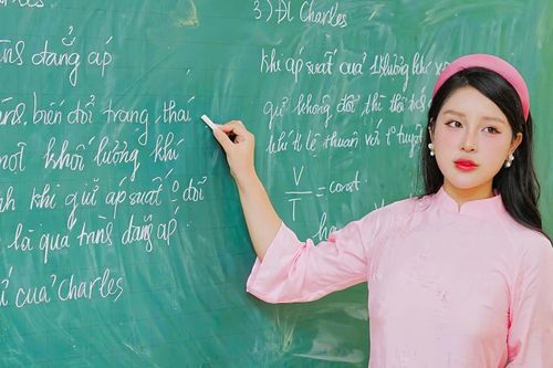 Hà Nội tuyển hơn 900 giáo viên, nhân viên các trường công lập