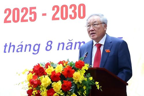 Phó Thủ tướng: Phải có tiêu chí đánh giá cán bộ để loại được người đức mỏng, tài thấp