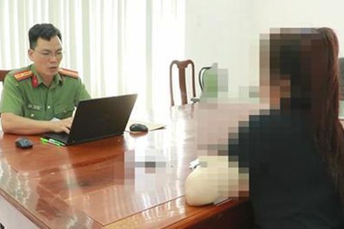 Tin bạn trai mới quen qua mạng, người phụ nữ bị lừa hơn 1 tỉ đồng