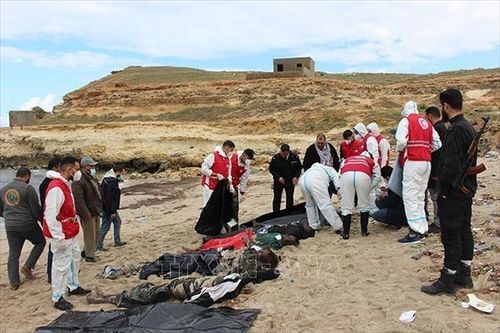 Hàng nghìn người vượt qua sa mạc Sahara bất chấp nguy hiểm