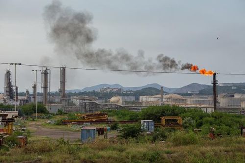 Dầu thô Venezuela tiếp tục chảy đến Mỹ sau chuỗi thời gian gián đoạn vì đòn trừng phạt