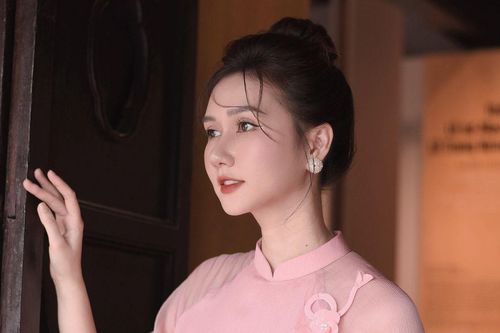 Hương Giang khoe con trai, liền được khen giống bố chỉ vì 1 điều