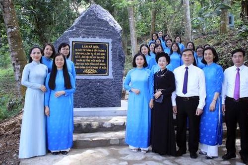 TƯ Hội LHPN Việt Nam tổ chức hoạt động về nguồn tại Khu di tích Quốc gia đặc biệt Tân Trào