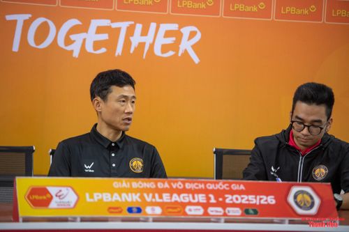HLV Choi Won Kwon: 'Tôi muốn chiến thắng, muốn vô địch, nhưng...'