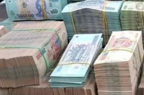 Thủ đoạn chiếm đoạt tiền của lao động