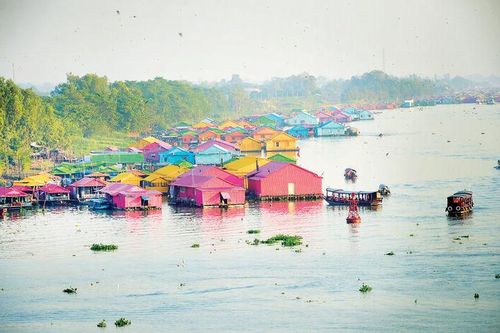 Làng nổi trên sông
