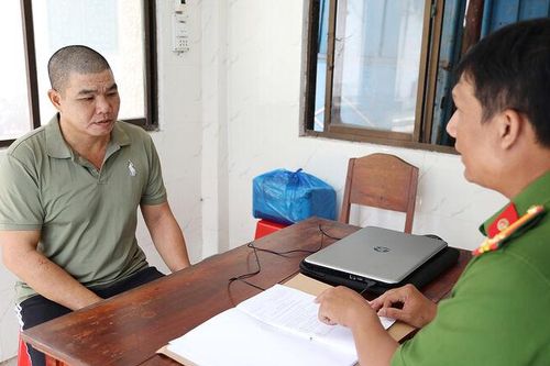 An Giang: Bắt đối tượng trộm 460 triệu trong cốp mô tô