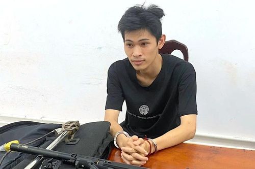 Gia Lai: Tạm giữ hình sự đối tượng tàng trữ trái phép vũ khí quân dụng