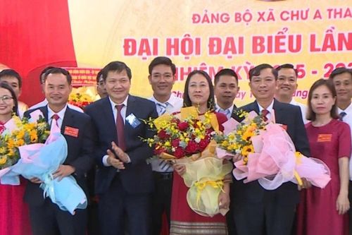 Đồng chí Trịnh Thị Hồng giữ chức Bí thư Đảng ủy xã Chư A Thai