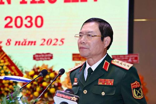 Học viện Lục quân tiếp tục đổi mới toàn diện, vững bước vào kỷ nguyên phát triển mới