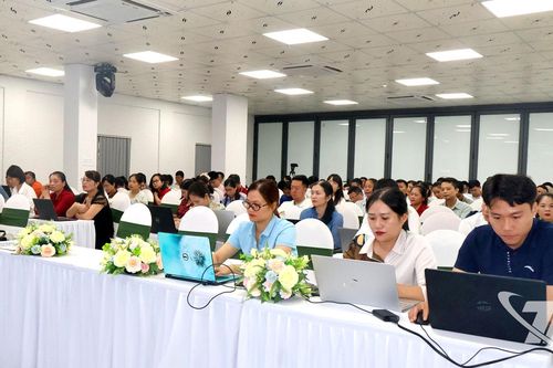 Tập huấn nâng cao nhận thức về thương mại điện tử