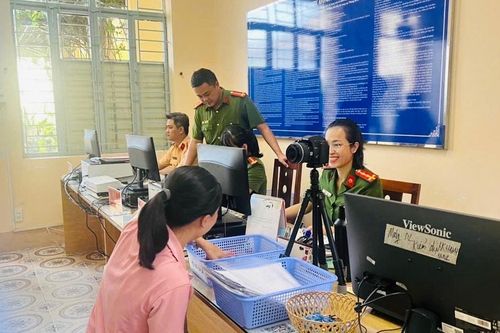 Công an xã, phường tại TP. Hồ Chí Minh: 'Chìa khóa' khơi dậy sức mạnh toàn dân