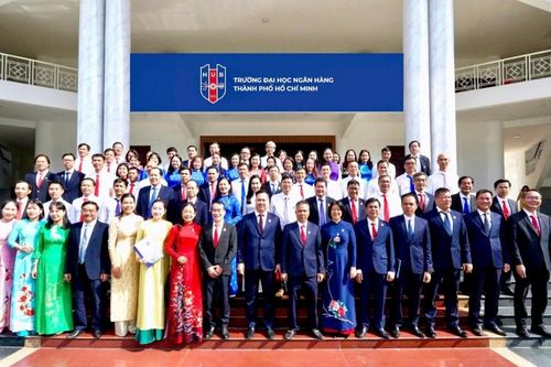 Trường Đại học Ngân hàng TP. Hồ Chí Minh - nơi kết nối tri thức với nhu cầu thực tiễn