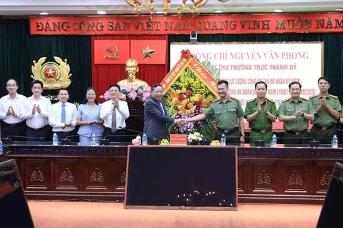 Tri ân lớp người đi trước, tiếp bước dựng xây Thủ đô