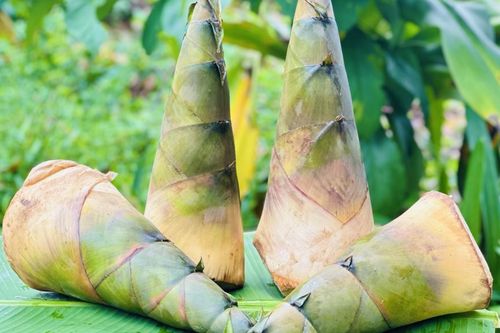 Những thức quà ở chợ phiên Cao Bằng