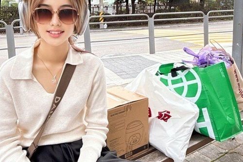 Bé gái Sài Gòn kiếm 100 triệu/show, có penthouse 20 tỷ, du học nước ngoài vẫn tự đi chợ, nấu cơm ăn