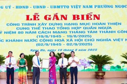 Phường Ngọc Hà gắn biển công trình khu liên hợp Cung thể thao tổng hợp Quần Ngựa