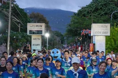 Sôi nổi Giải chạy bộ vì rùa biển năm 2025 tại Côn Đảo