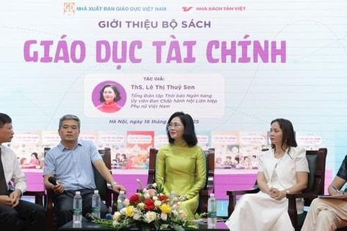 Ra mắt bộ sách 'Giáo dục tài chính' cho học sinh từ lớp 1 đến lớp 12