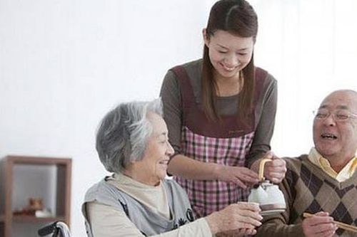 Làm sao để con cái hiếu thảo? Câu trả lời giản dị mà sâu sắc từ một người mẹ