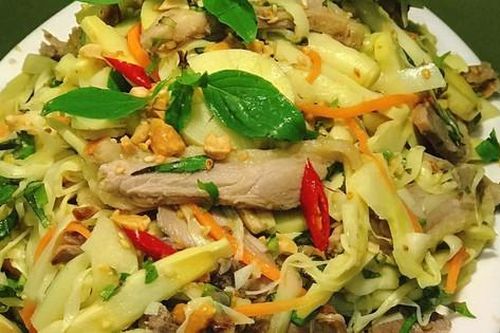 Cách làm nộm măng ngon của cha tôi - món ăn của ký ức về người cha trong gian bếp