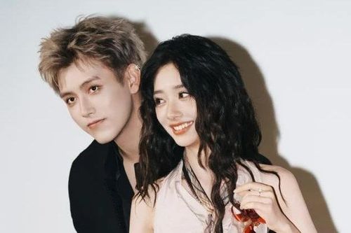 Hiến Ngư: Sửng sốt khi xem bức ảnh chụp chung của Trần Phi Vũ và Vương Ảnh Lộ
