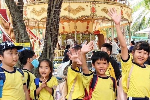 TP Hồ Chí Minh: Trao quà cho 3.000 trẻ có hoàn cảnh khó khăn