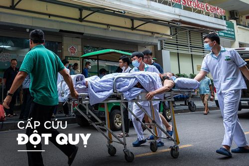 Gấp gáp từng giây trong phòng cấp cứu đột quỵ