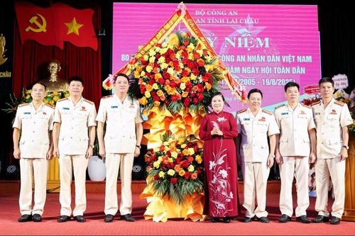 Lai Châu kỷ niệm 80 năm Ngày truyền thống Công an nhân dân