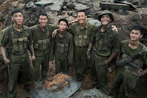 'Mưa đỏ' chạm đến trái tim những người đã làm nên huyền thoại Thành cổ