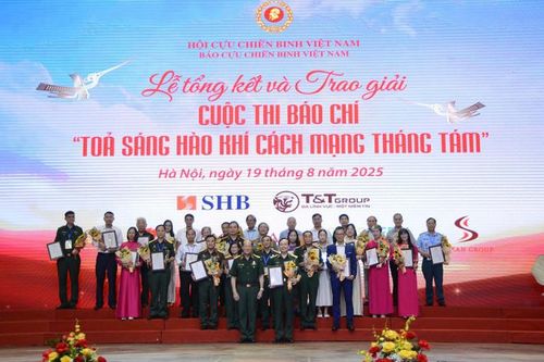 36 tác phẩm được vinh danh tại Cuộc thi báo chí 'Tỏa sáng hào khí Cách mạng Tháng Tám'