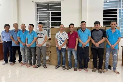 Bắt nhóm nhân viên 'ăn' 21 tấn sáp của công ty