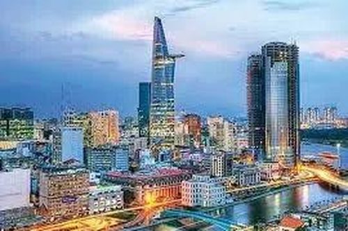 80 năm vươn mình phát triển