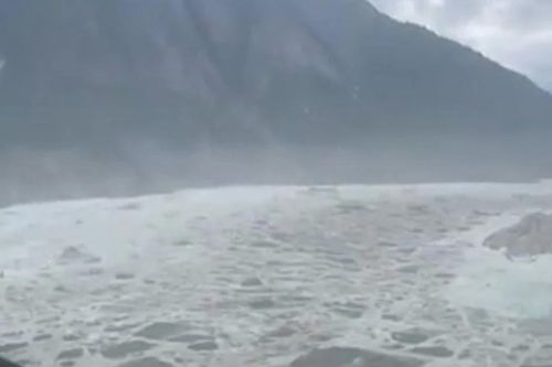 Tìm ra nguyên nhân gây 'sóng thần ma' cao tới 30m ở Alaska