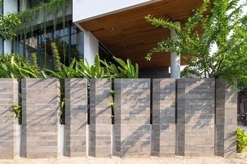 Nhà phố 'bọc' đá ong từ trong ra ngoài tại Phú Thọ