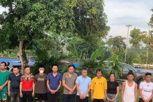 Phát hiện 11 đối tượng đang sát phạt nhau dưới hình thức chơi liêng và ba cây