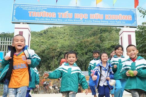 Học sinh Nghệ An tựu trường vào ngày 25/8