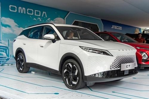 Cận cảnh Omoda C7 vừa trình làng tại Việt Nam, giá từ 839 triệu đồng