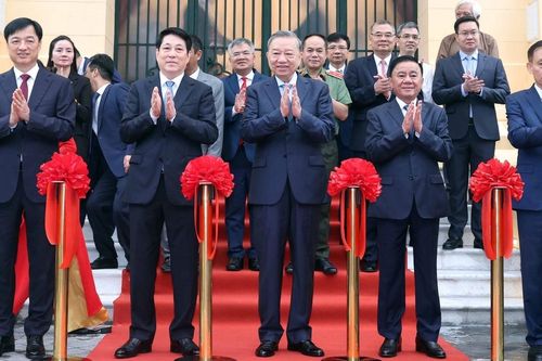 Tổng Bí thư, Chủ tịch nước dự lễ bàn giao trụ sở làm việc Cơ quan Chủ tịch nước