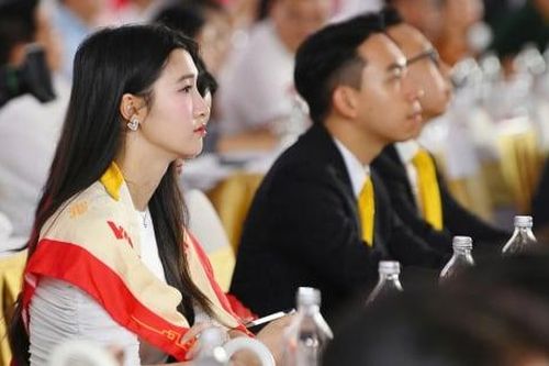 Ảnh hiếm của Phương Nhi và chồng thiếu gia Vingroup