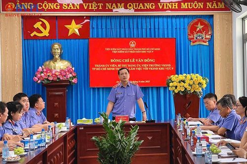 Viện trưởng VKSND TP Hồ Chí Minh thăm và làm việc tại VKSND Khu vực 9