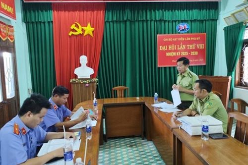 VKSND khu vực 3, tỉnh Gia Lai trực tiếp kiểm sát tại Hạt Kiểm lâm