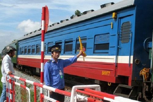 Chỉ đạo mới của Chính phủ về tăng cường bảo đảm trật tự, an toàn giao thông đường sắt trong tình hình mới