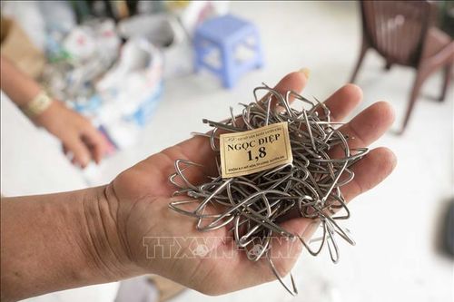 Làng nghề lưỡi câu Mỹ Hòa nhộn nhịp đón mùa nước nổi