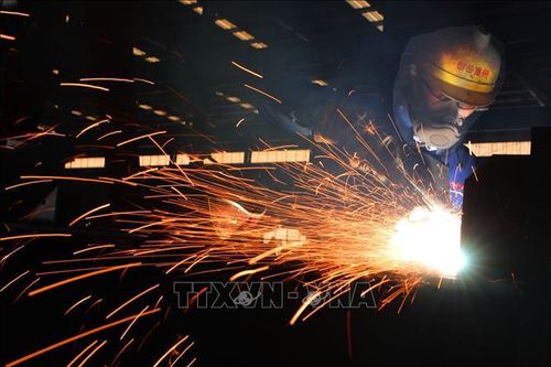 Ngành kim loại Anh dọa kiện chính phủ về thuế thép nhập khẩu