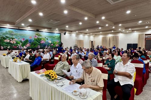 Ra mắt tập hồi ký khắc họa tinh thần đoàn viên thời kháng chiến