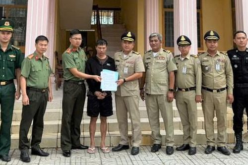 Bắt đối tượng trong đường dây ở Campuchia lừa đảo hơn 13 nghìn người Việt Nam