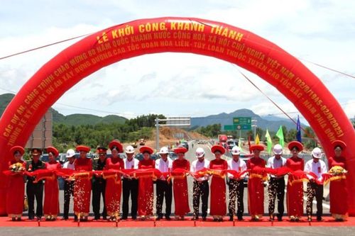 Cao tốc Hòa Liên - Túy Loan hơn 2.000 tỷ đồng chính thức được thông xe